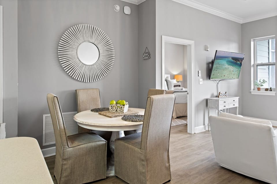 Seagrove Highlands 2307 Dining