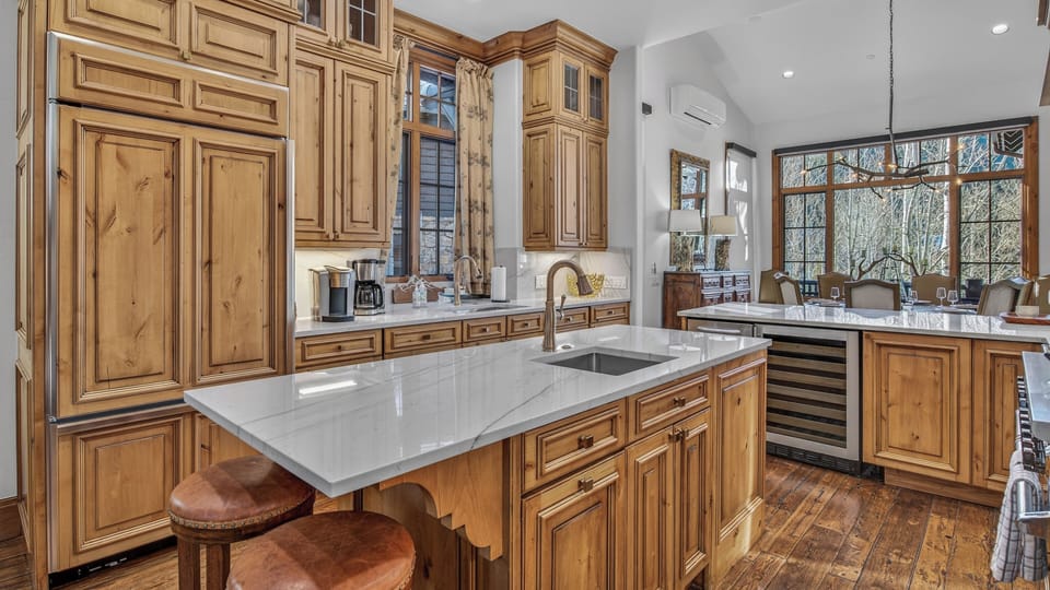 Kitchen, Main Level