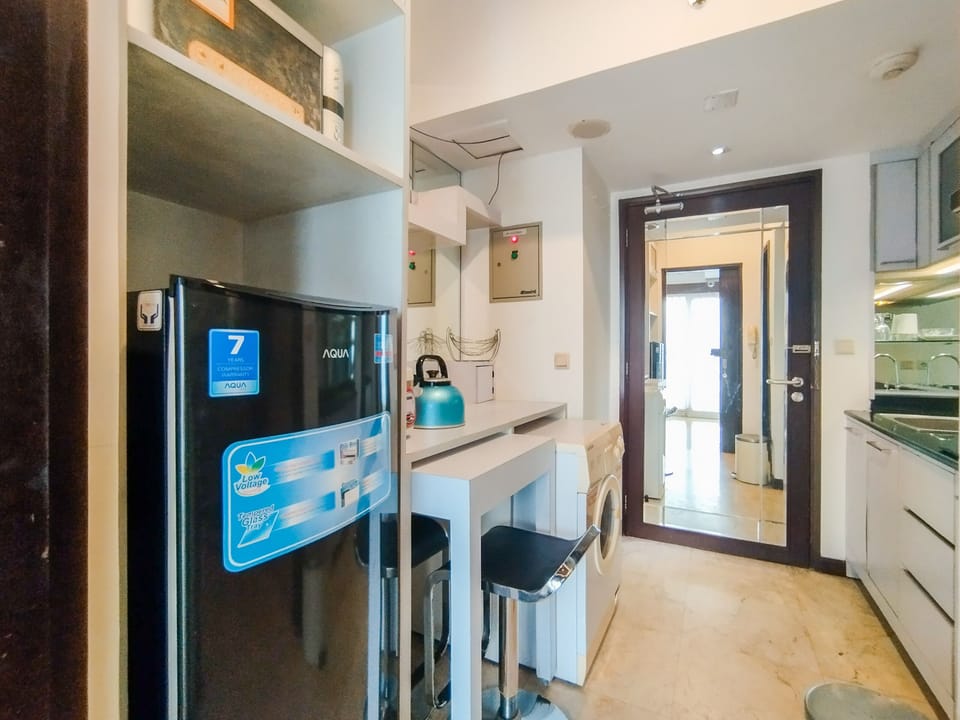 Apartment | Private kitchen | Full-size fridge, stovetop