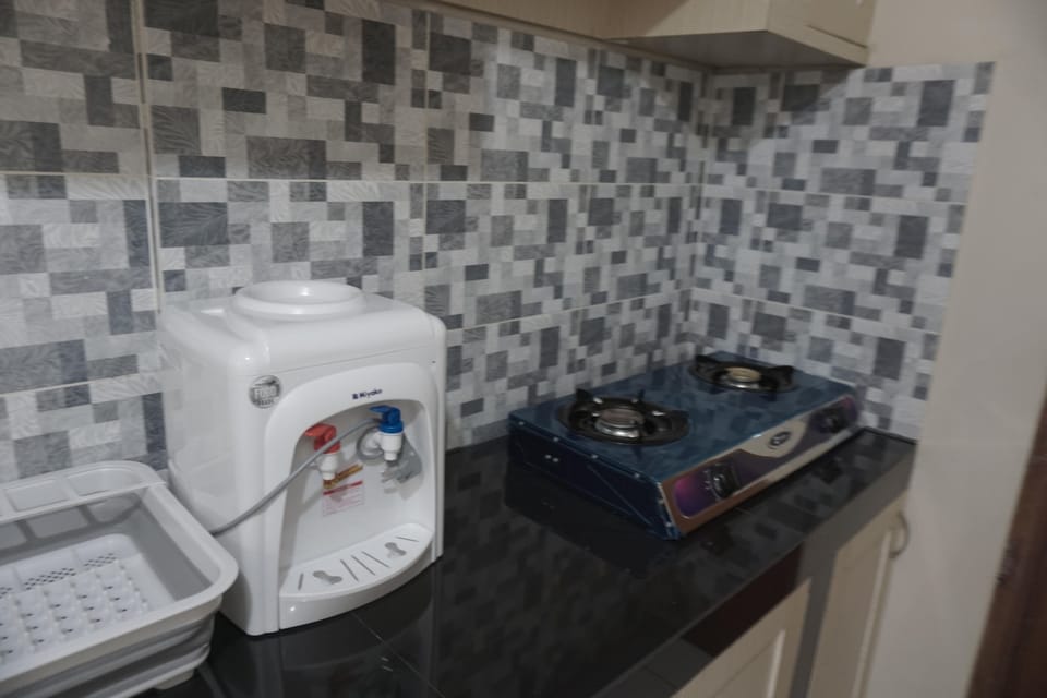 Apartment | Private kitchen | Full-size fridge, stovetop