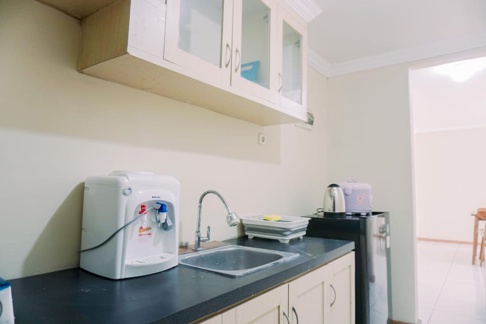 Apartment | Private kitchen | Full-size fridge, stovetop