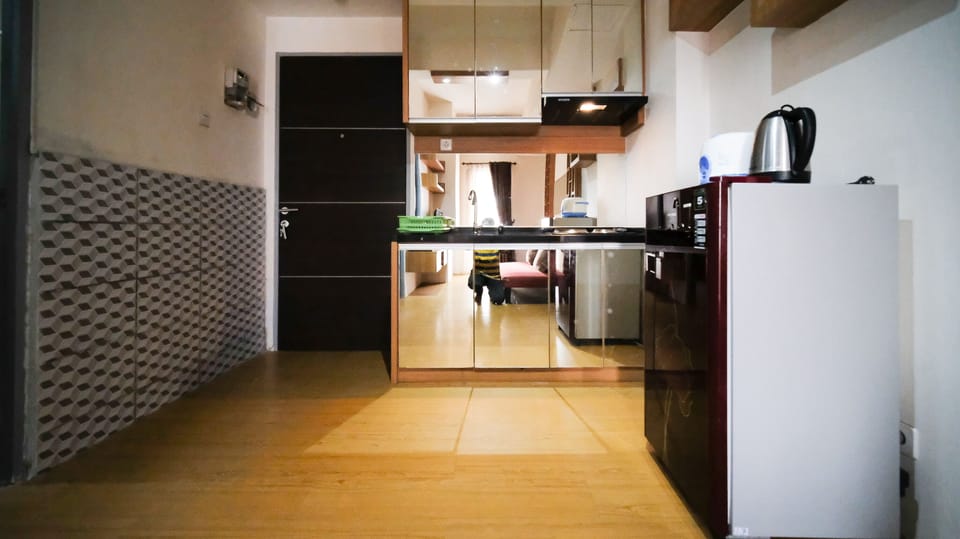 Standard Apartment | Private kitchen | Full-size fridge, stovetop