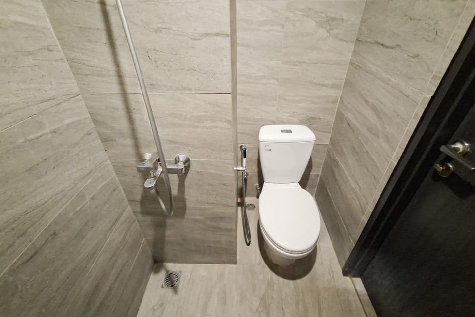 Well Furnished And Comfy Studio Collins Boulevard Apartment Apartment in Indonesia