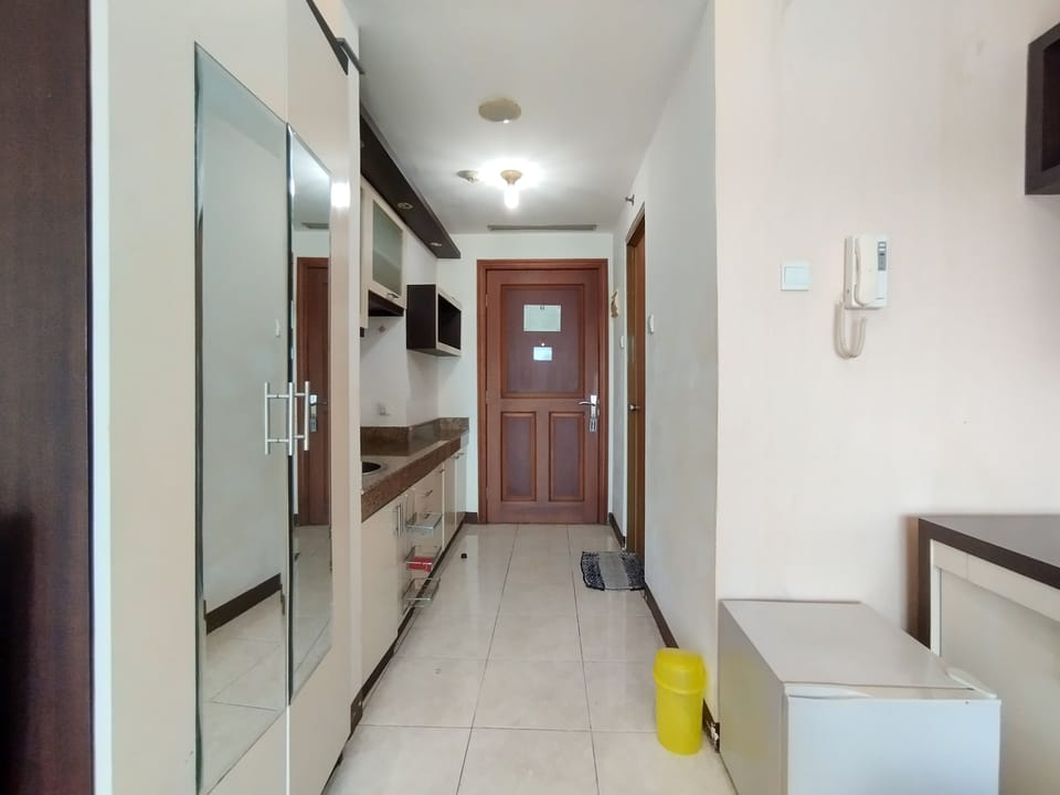 Studio | Private kitchen | Full-size fridge, stovetop