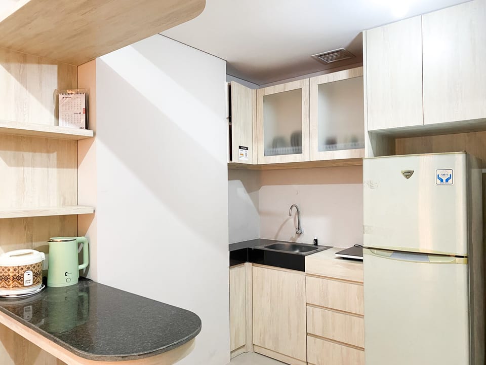 Apartment | Private kitchen | Full-size fridge, stovetop
