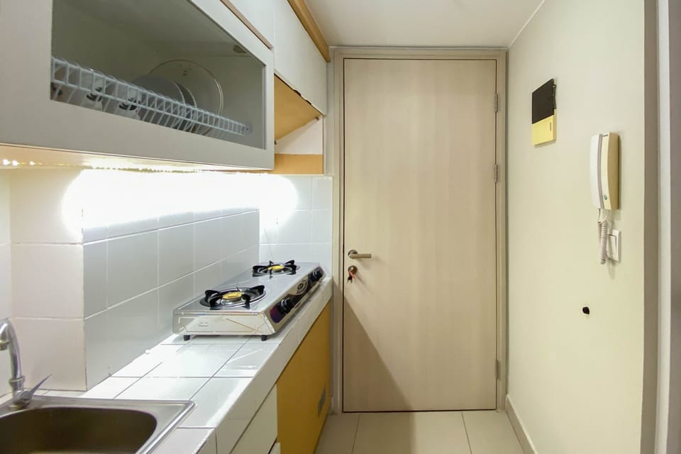 Studio | Private kitchen | Full-size fridge, stovetop