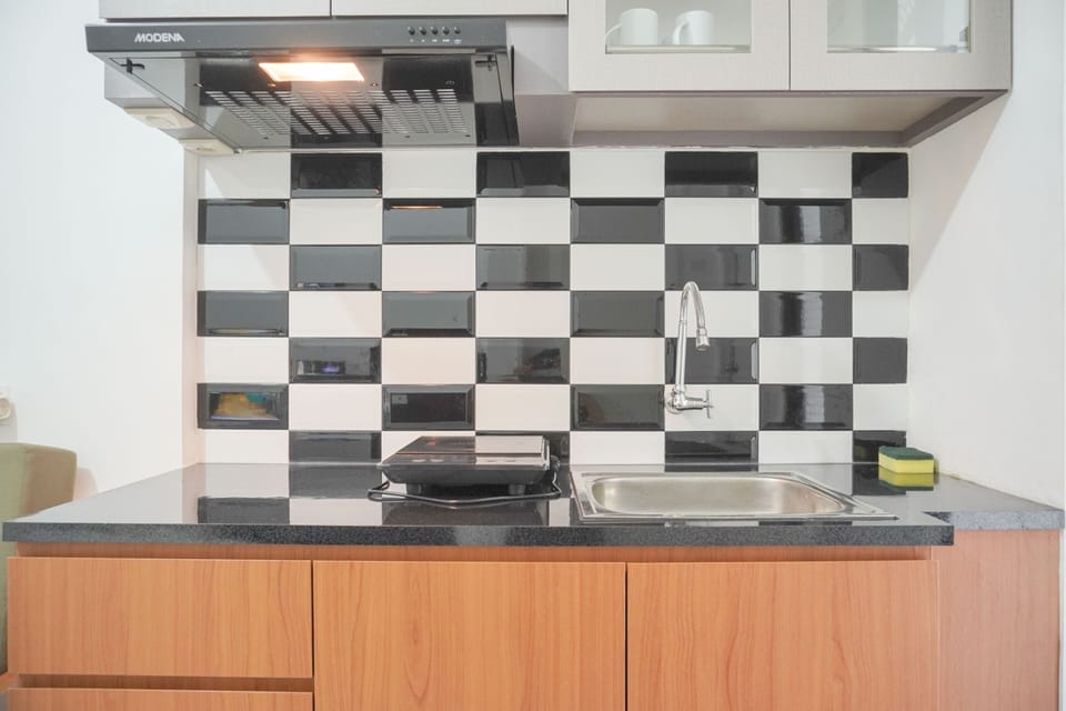 Apartment | Private kitchen | Full-size fridge, stovetop