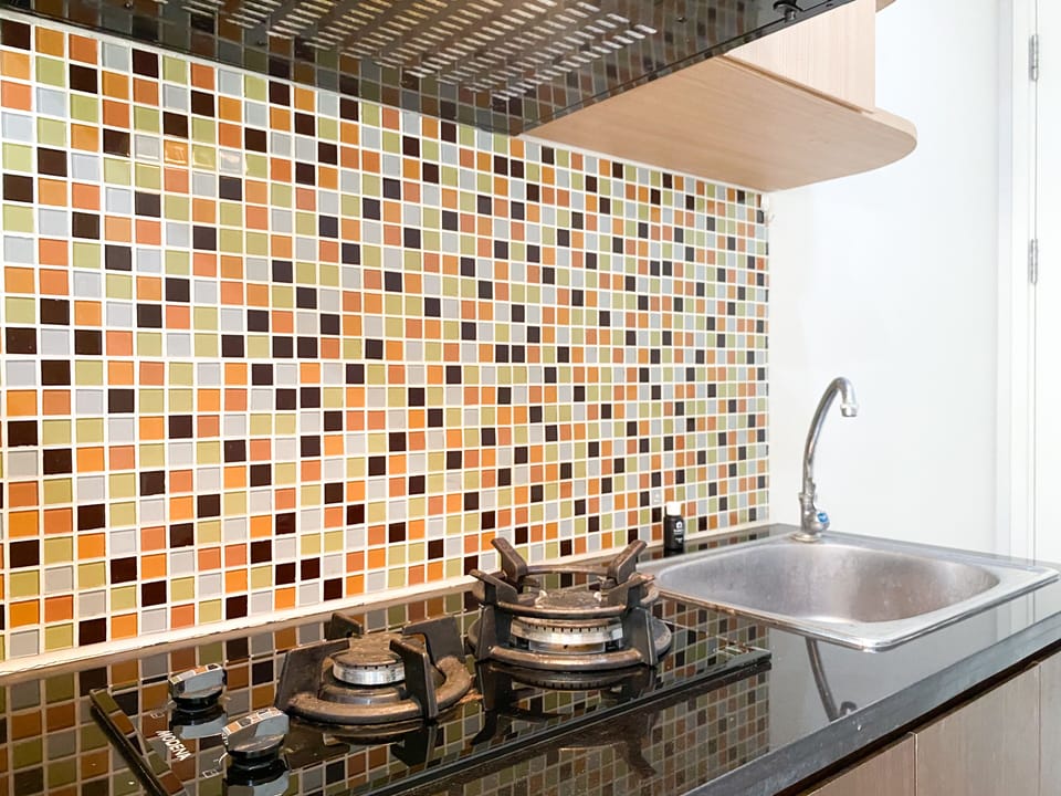 Studio | Private kitchen | Full-size fridge, stovetop