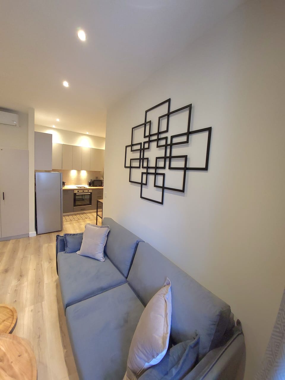 Deluxe Apartment | Living area | 43-inch Smart TV with digital channels, Netflix, streaming services