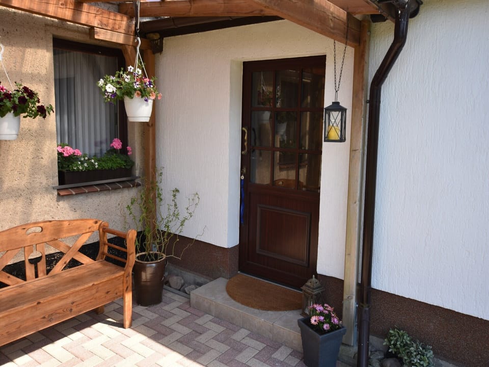 Entrance / Reception