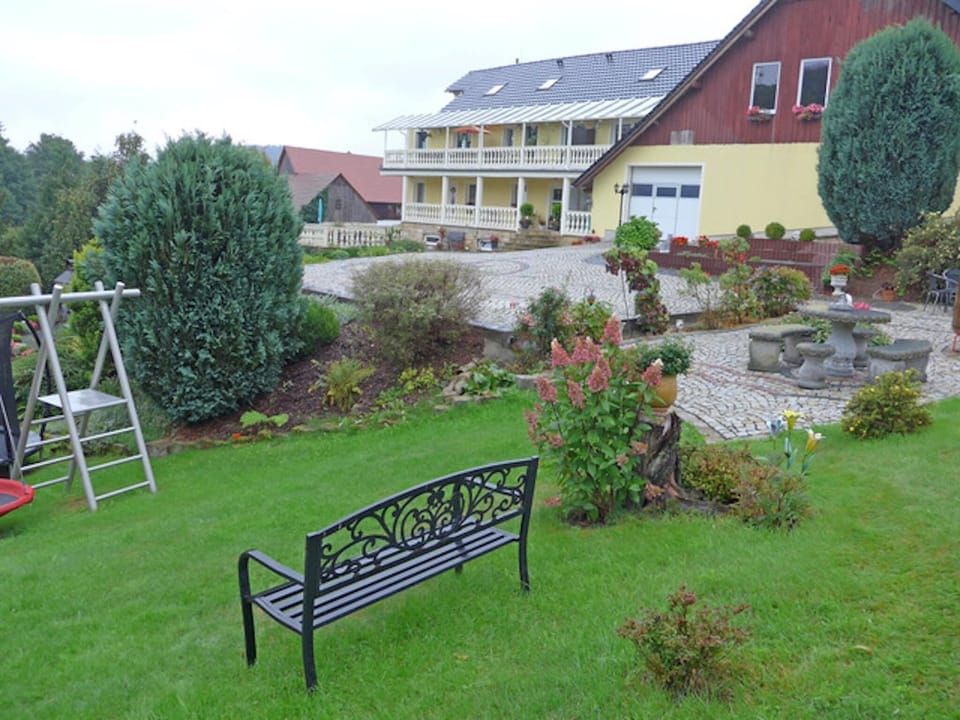 Garden [summer]