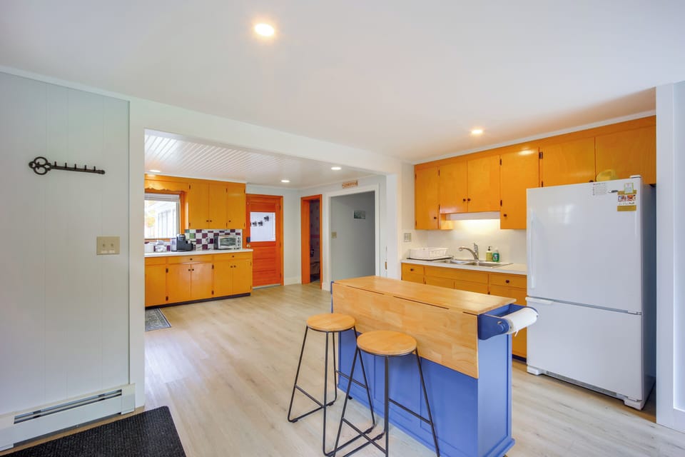 Kitchen | Keurig Coffee Maker