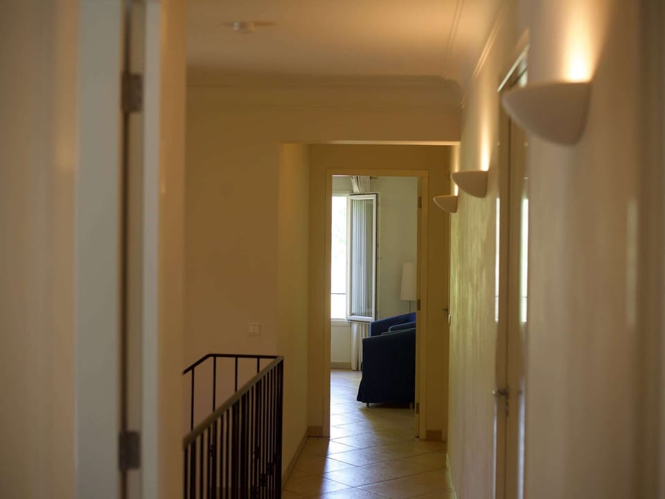 Entrance / Reception
