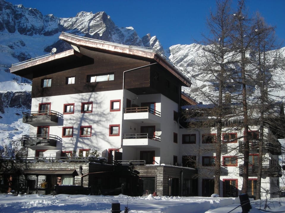 Holiday Home Exterior [winter]