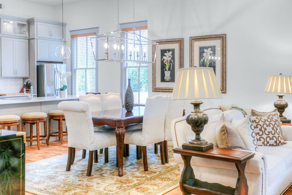 Formal Dining 