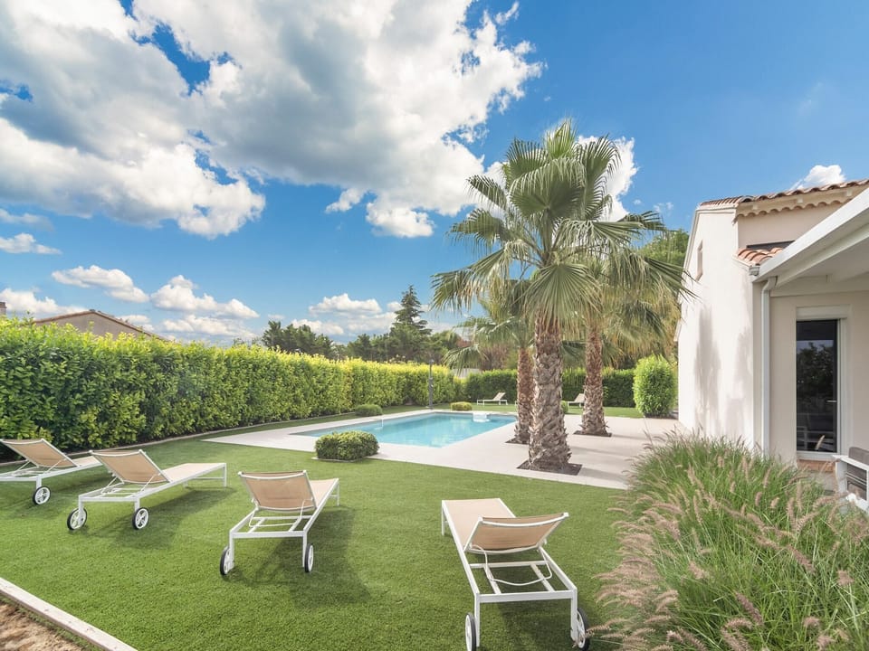 Holiday Home Swimming Pool