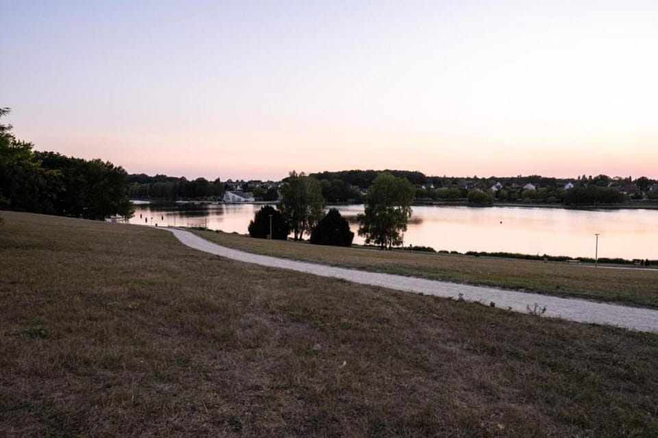 Region [summer] (>5 km)