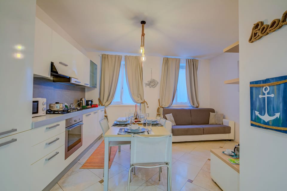 Kitchen and dining area