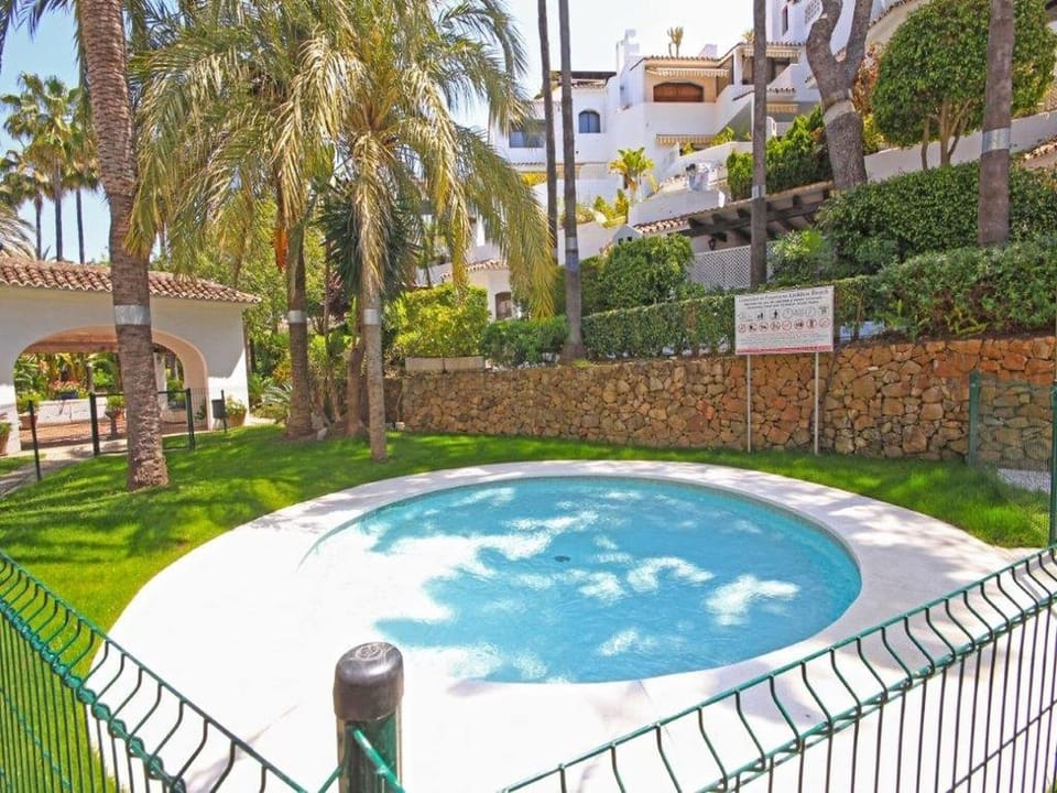Holiday Home Swimming Pool