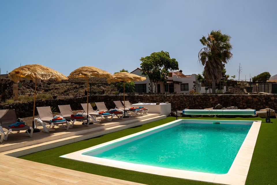 Holiday Home Swimming Pool