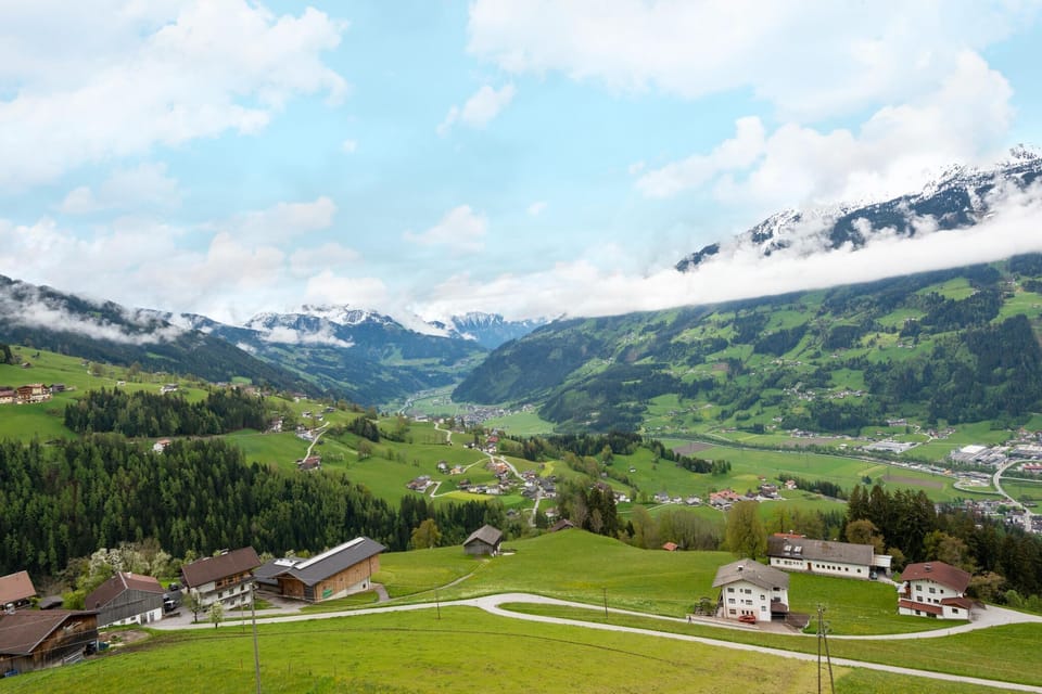 Immediate Surroundings [summer] (<1 km)