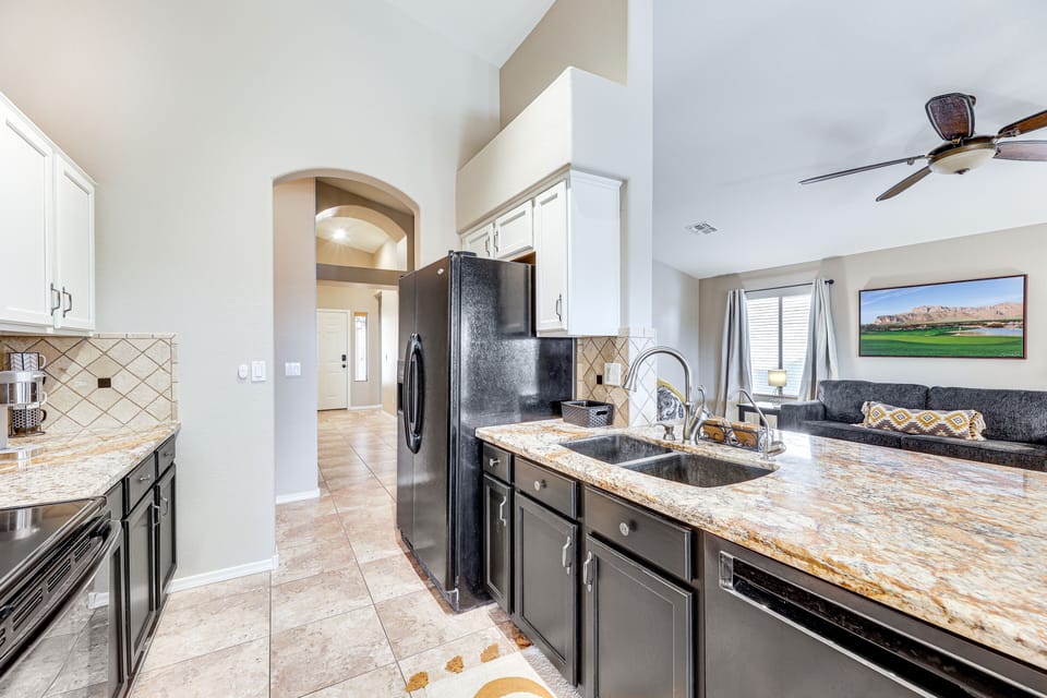 House (3 Bedrooms) | Interior