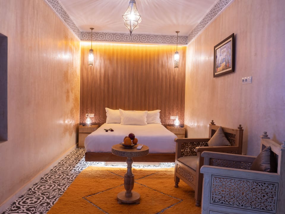 Superior Suite | In-room safe, iron/ironing board, free WiFi