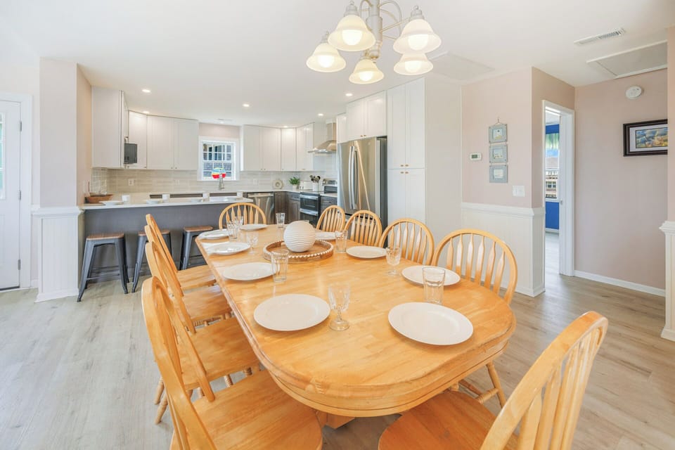 Surf or Sound Realty - 1188 - Look N Sea - Dining Area -2