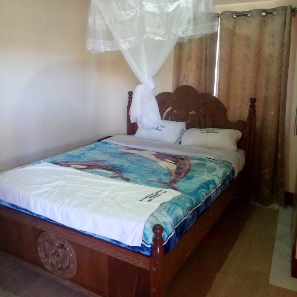 Single Room | Desk, free WiFi, bed sheets