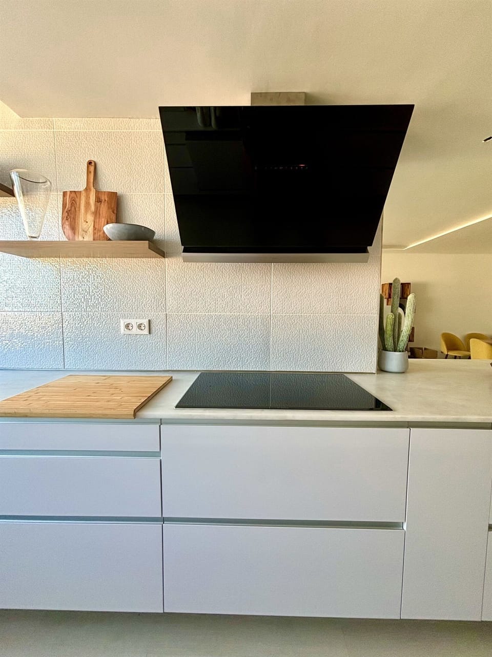 Induction cook top and modern exhaust
