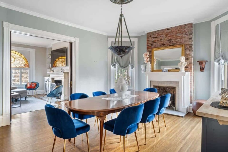 A Table That Brings Everyone Together