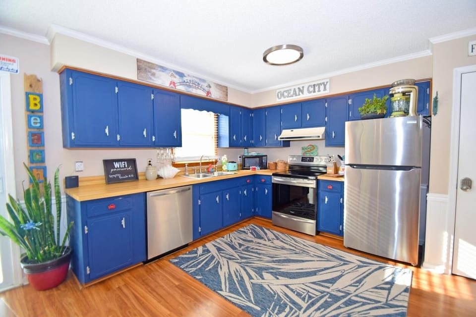 House, 3 Bedrooms | Private kitchen | Coffee/tea maker, fridge, toaster