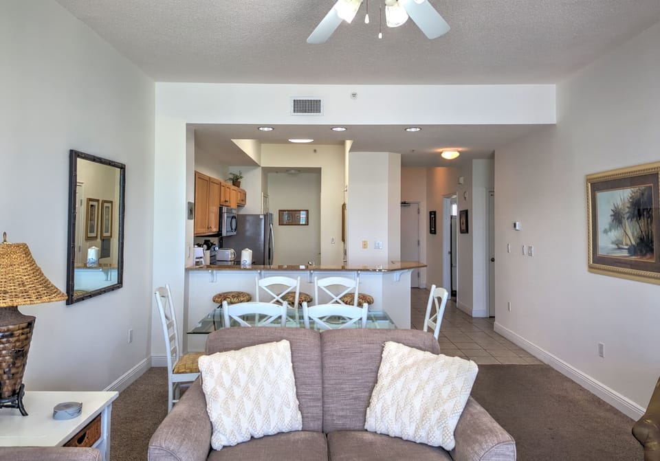 Waters Edge #609 Living Room