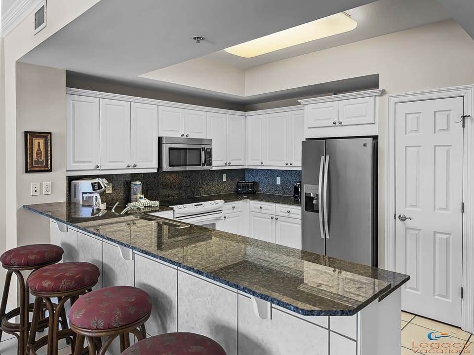 Summer Place #502 Kitchen