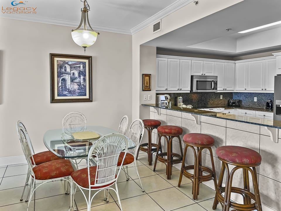 Summer Place #502 Dining Area