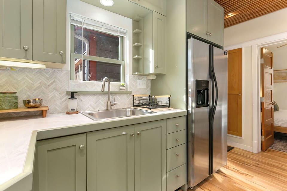 Bright and Airy Kitchen | Stainless Steel Appliances