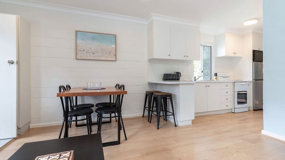 Dining/Kitchen