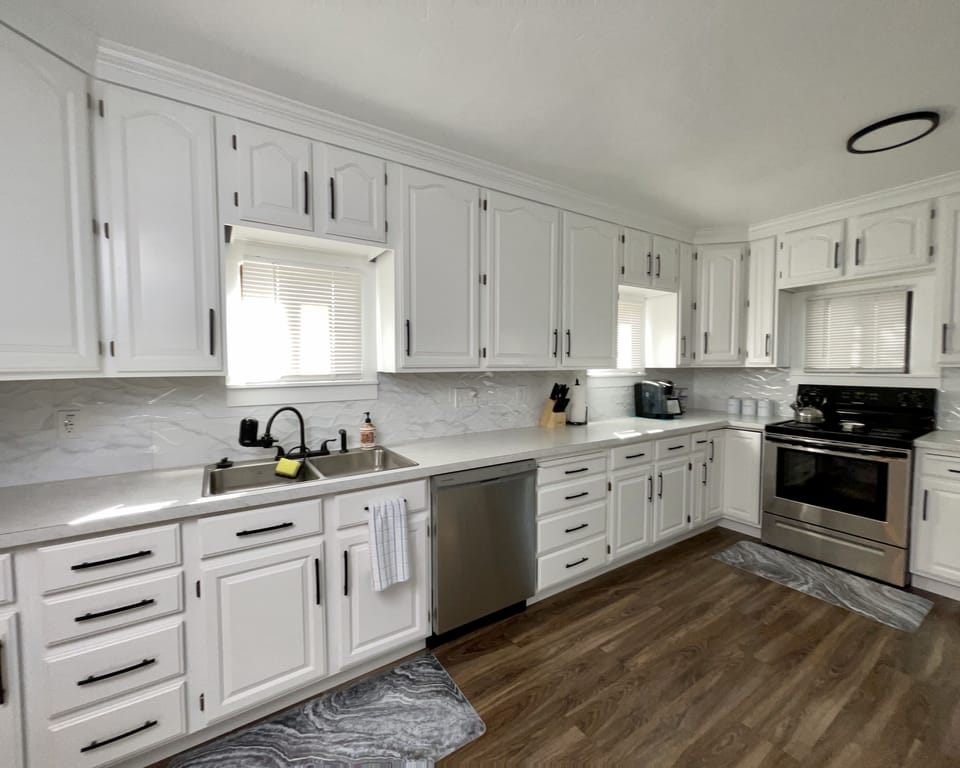 A beautiful and spacious kitchen for all your cooking needs.