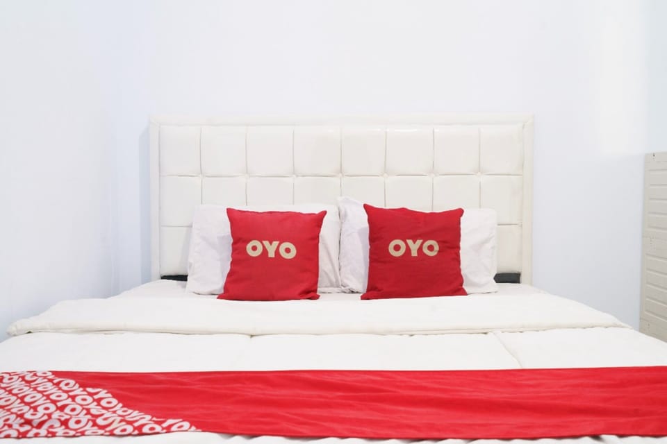 Deluxe Double Room | Desk, free WiFi, bed sheets