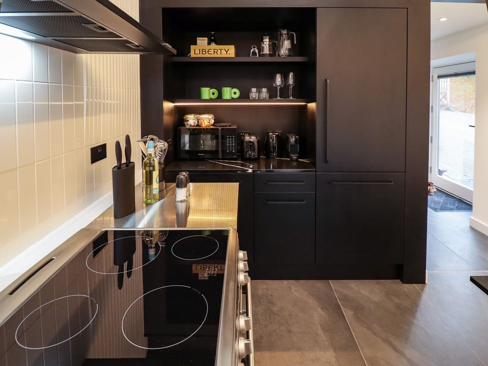Fridge, dishwasher, electric kettle, toaster