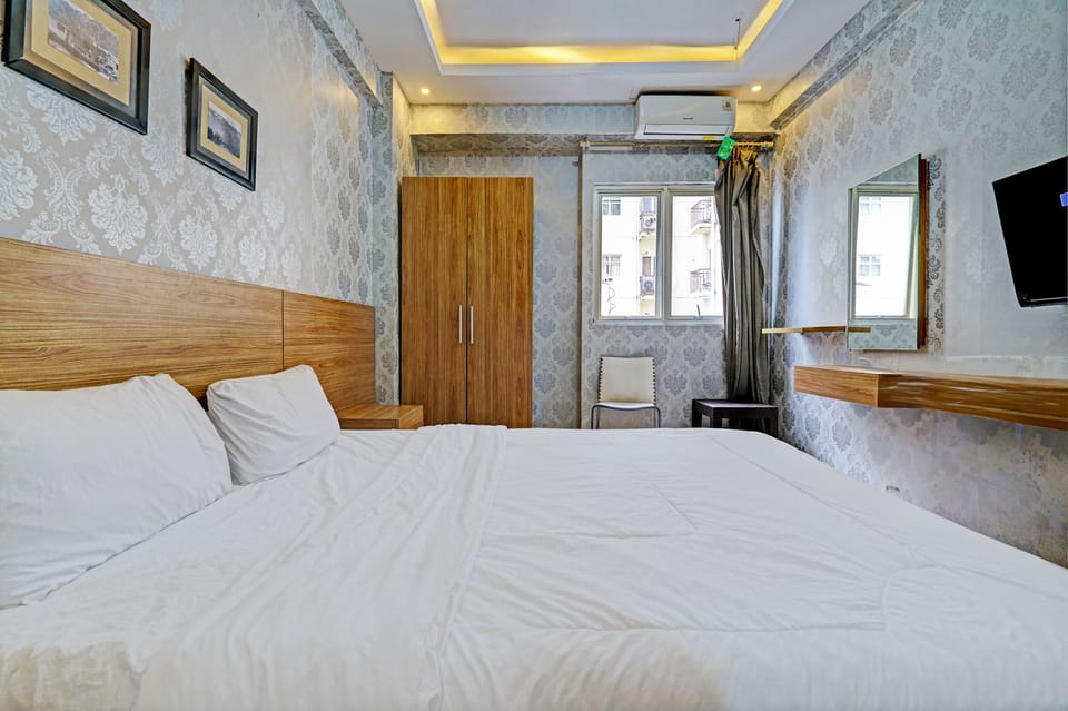 Free WiFi, bed sheets