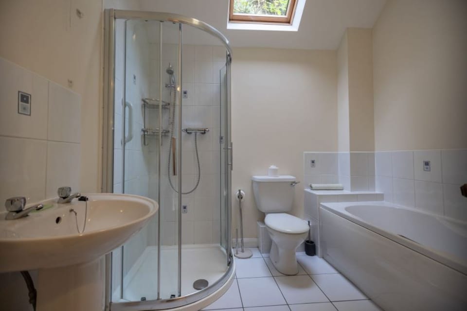 Briar Cottage Bathroom