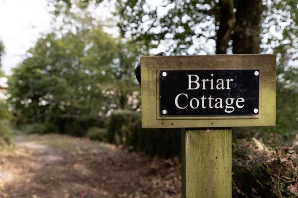 Briar Cottage Sign