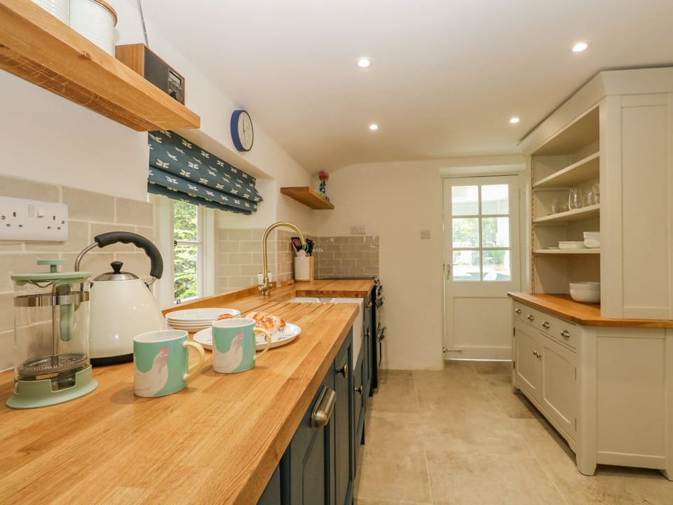Fridge, dishwasher, electric kettle, toaster