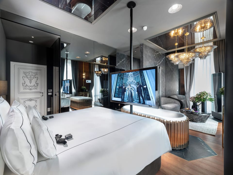 Spa Junior Suite | Egyptian cotton sheets, premium bedding, down comforters, pillowtop beds