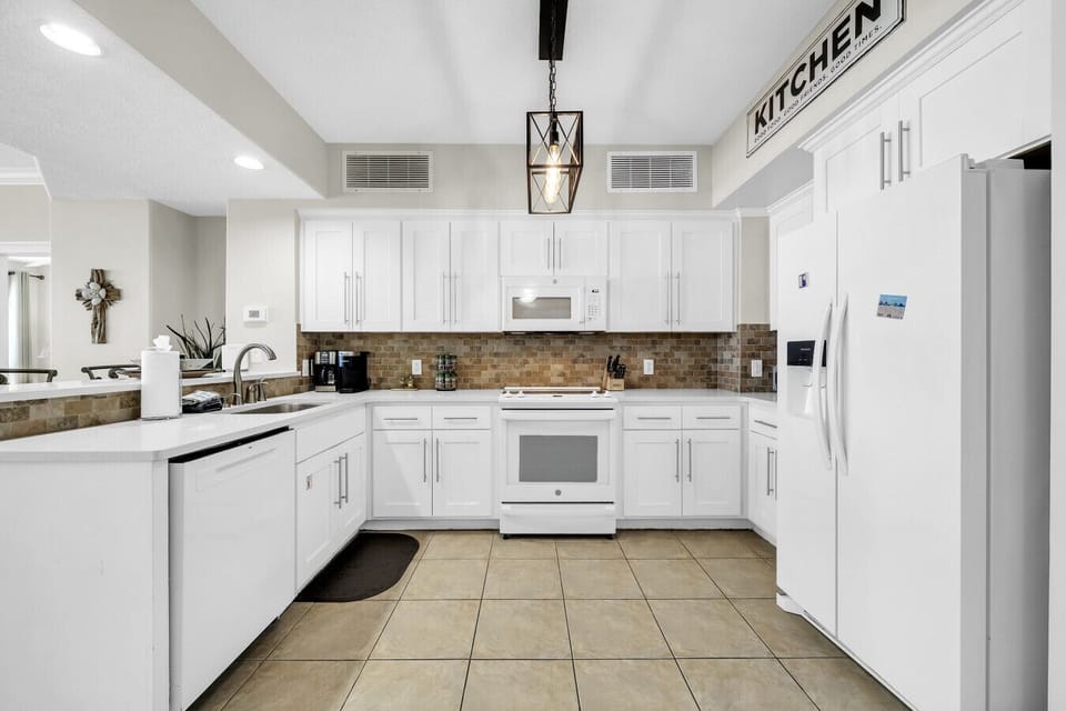 Fully equipped kitchen