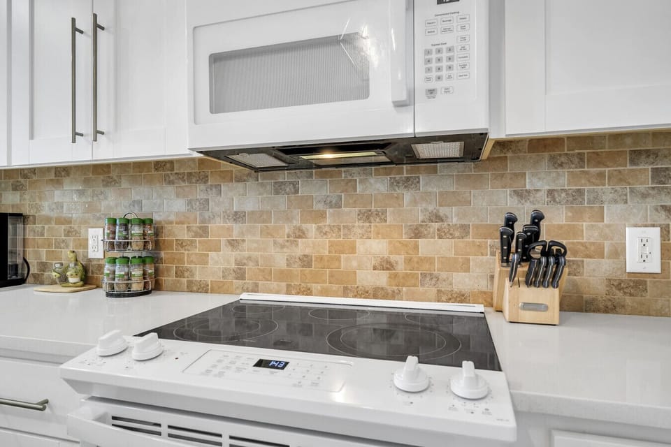 Fully equipped kitchen