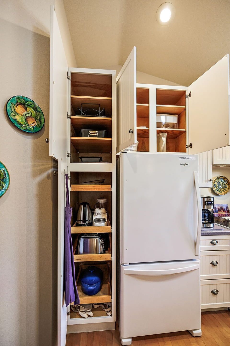 City Bungalow, Garden Area | Private kitchen | Oven, stovetop, dishwasher, toaster