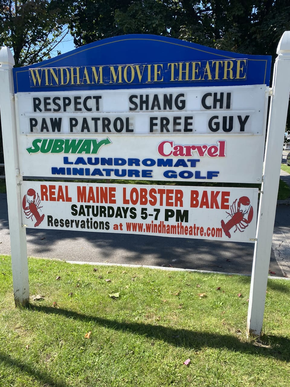 quick 5 minute walk into town, movie theatre, mini golf, and local restaurants