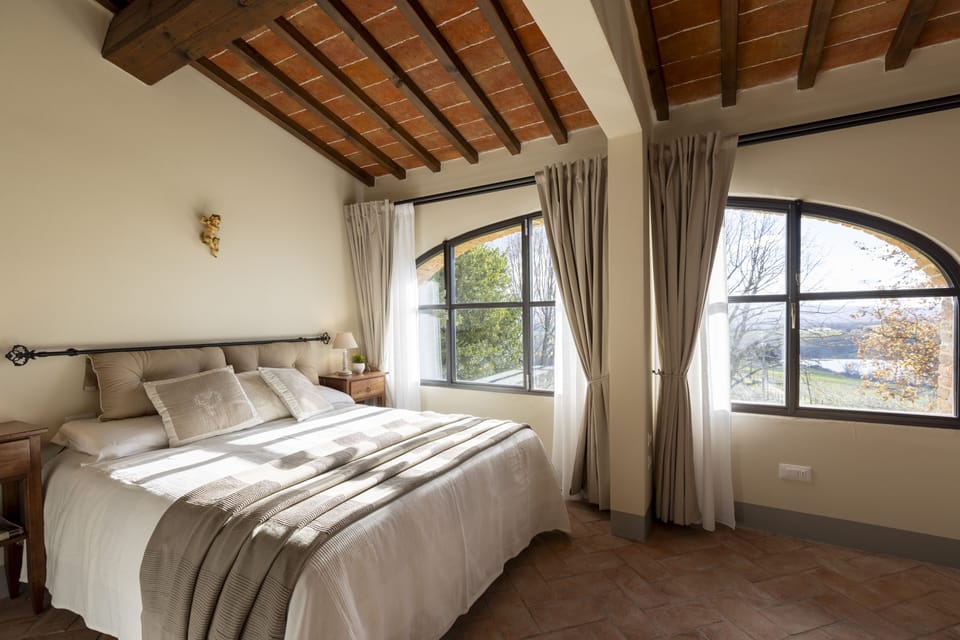 Traditional Double Room | Memory foam beds, free wired internet
